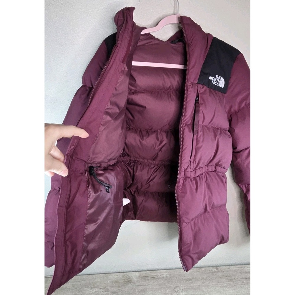 The North Face Women's 550 Fill Down Jacket with Hood — Burgundy / Maroon — Size - Picture 6 of 16